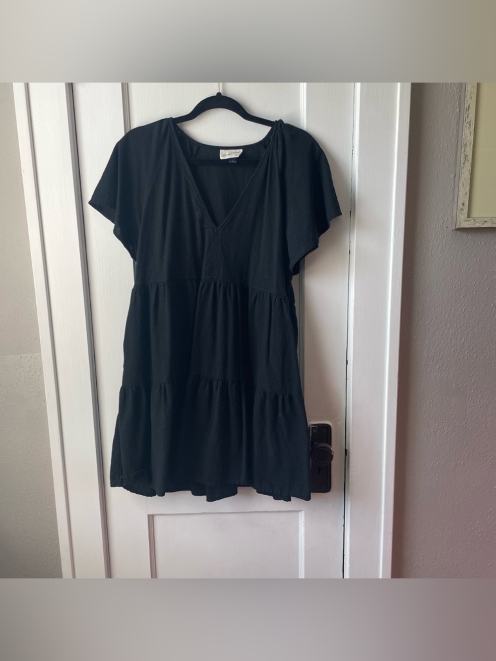 UNIVERSAL THREAD Black V-Neck Tiered Women's Dress L $15